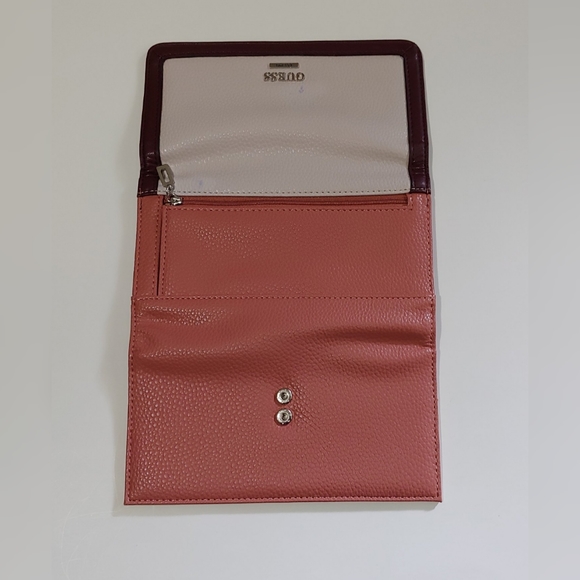 GUESS Color Block Trifold Wallet - Picture 7 of 8